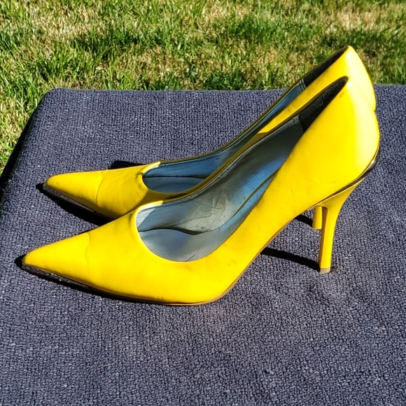 Delicious Shoes - Delicious yellow pointed toe high heel shoe 10